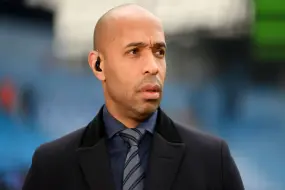 هنري يشيد بـ كومباني مدرب بايرن ميونخ ويكشف مميزاته